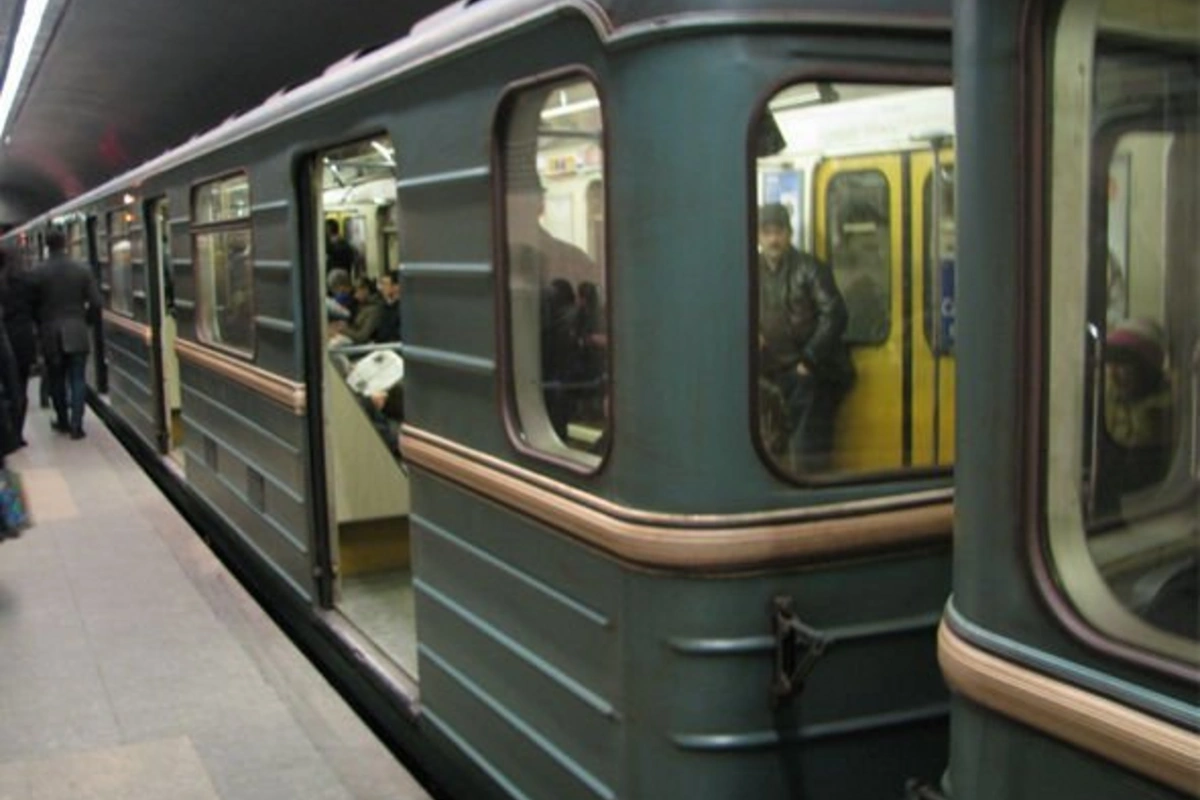 В бакинском метро вновь возникли проблемы