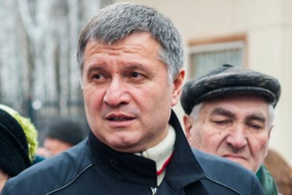 Глава МВД Украины Арсен Аваков заочно арестован Басманным судом Москвы