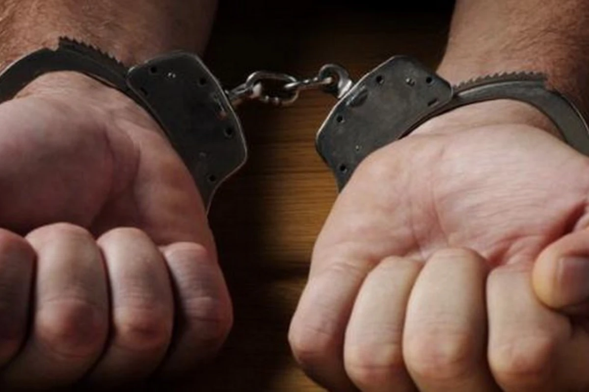 В Баку задержан торговец оружием