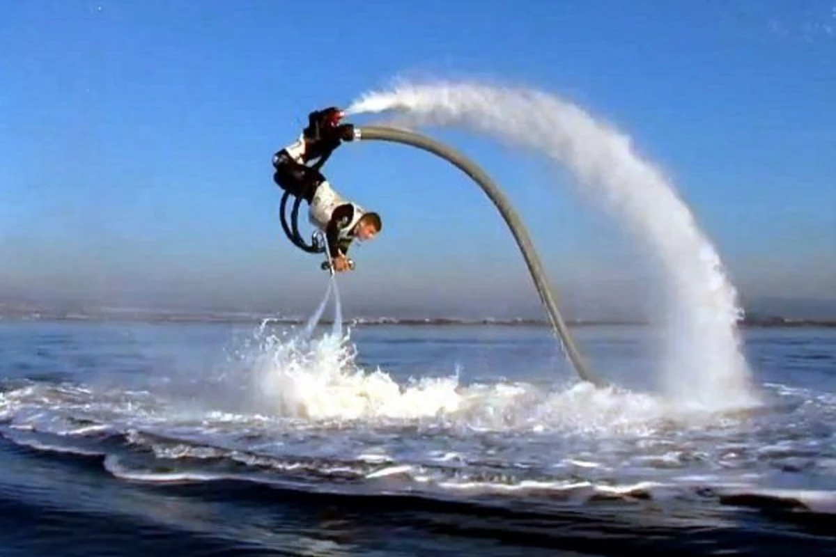 Теперь бакинцам доступна покупка экстримального аппарата FlyBoard