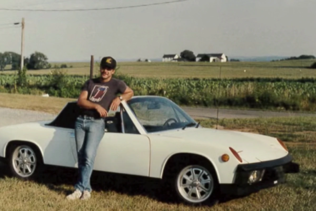Американец получил в подарок от падчерицы свой Porsche, который продал ради свадьбы с ее матерью (видео)