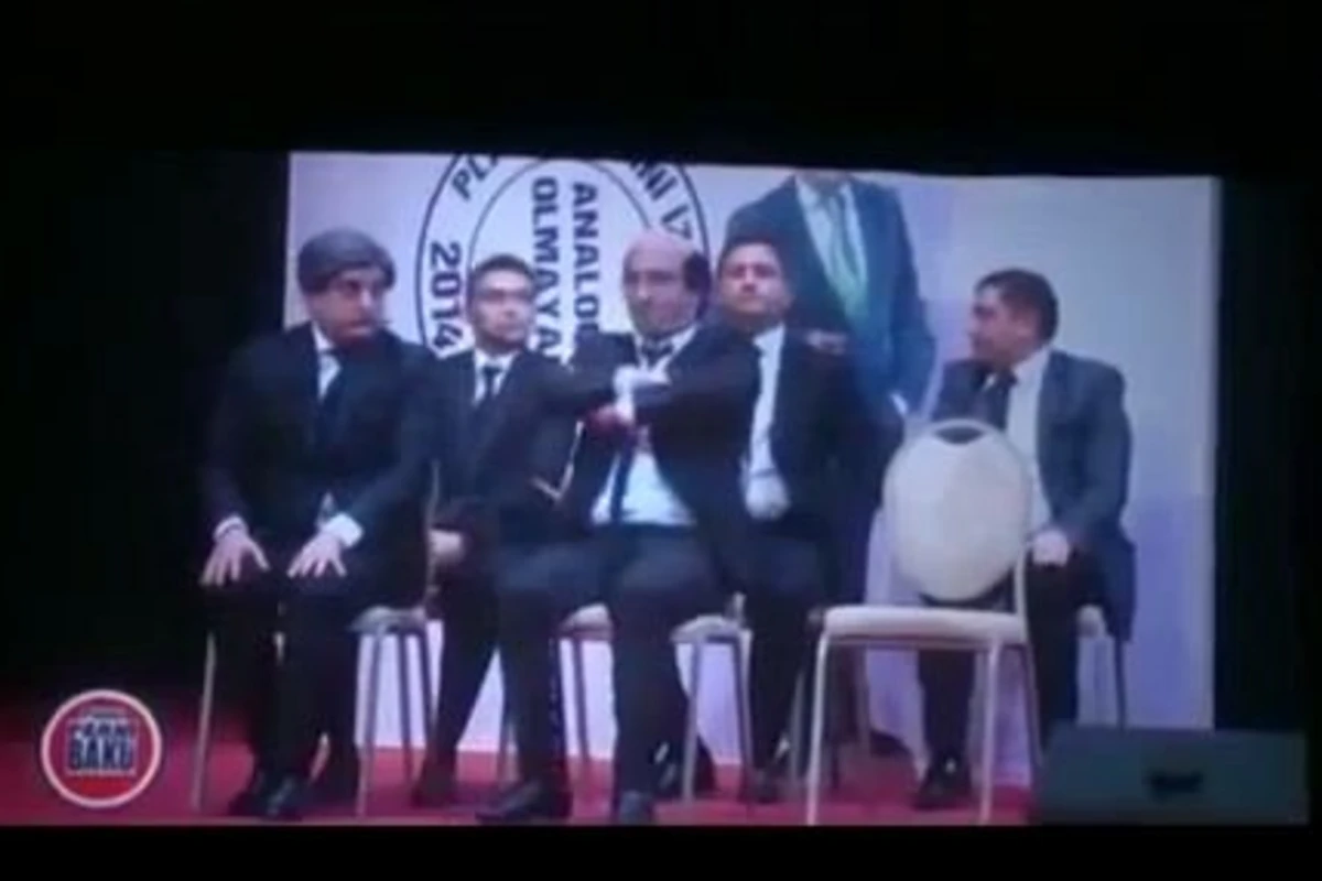 Пародия Парни из Баку на депутатов Милли Меджлиса (видео) Пародия Парни из Баку на депутатов Милли Меджлиса (видео)