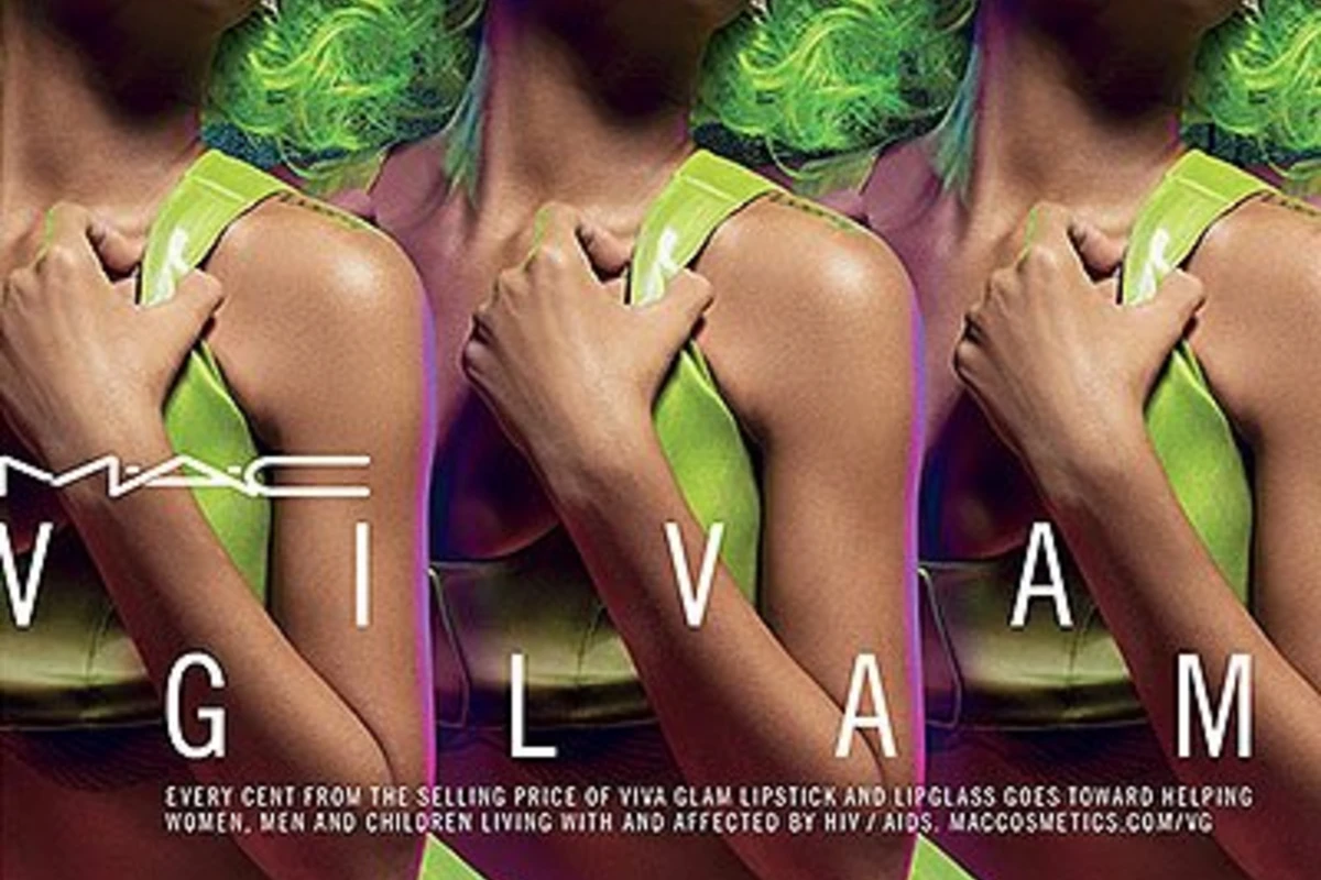 Рианна в новой кампании MAC Viva Glam