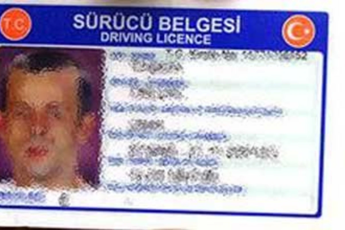 Водитель без рук получил права