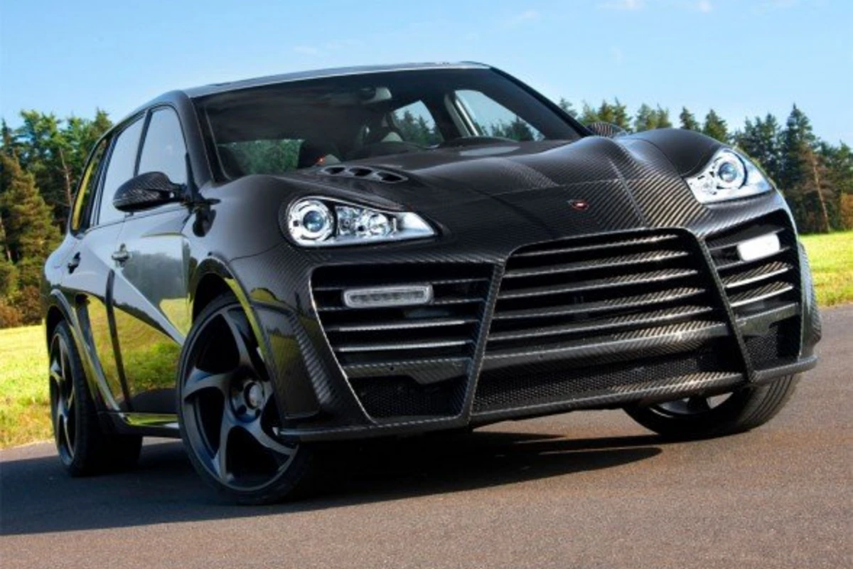 В Петербурге у безработного азербайджанца угнали «Porsche Cayenne»