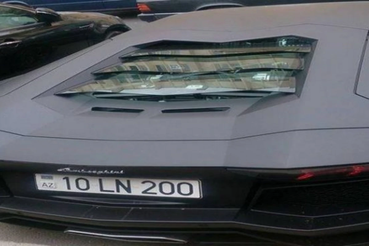 Отец азербайджанского студента-владельца автомобиля за $650 тысяч: «У меня и вертолет есть»