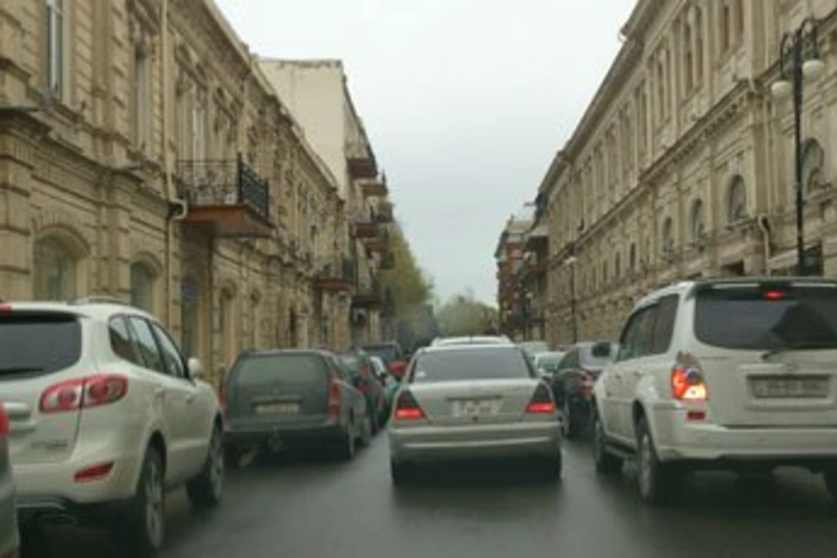 Дождь стал причиной больших пробок в Баку