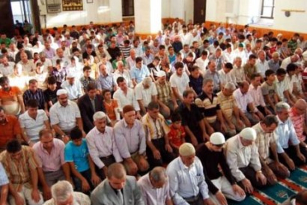 В Азербайджане обнародована дата праздничного намаза