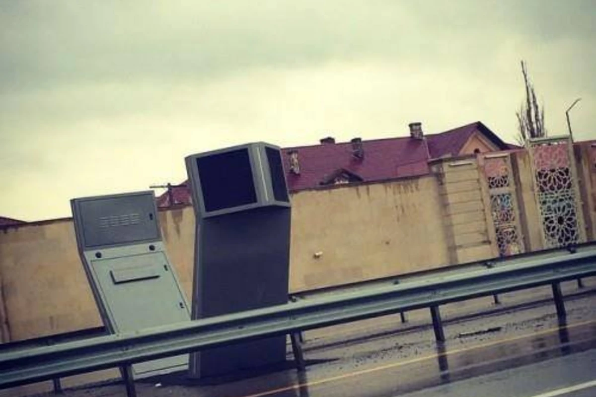 На одной из оживленных дорог Баку установлен новый радар