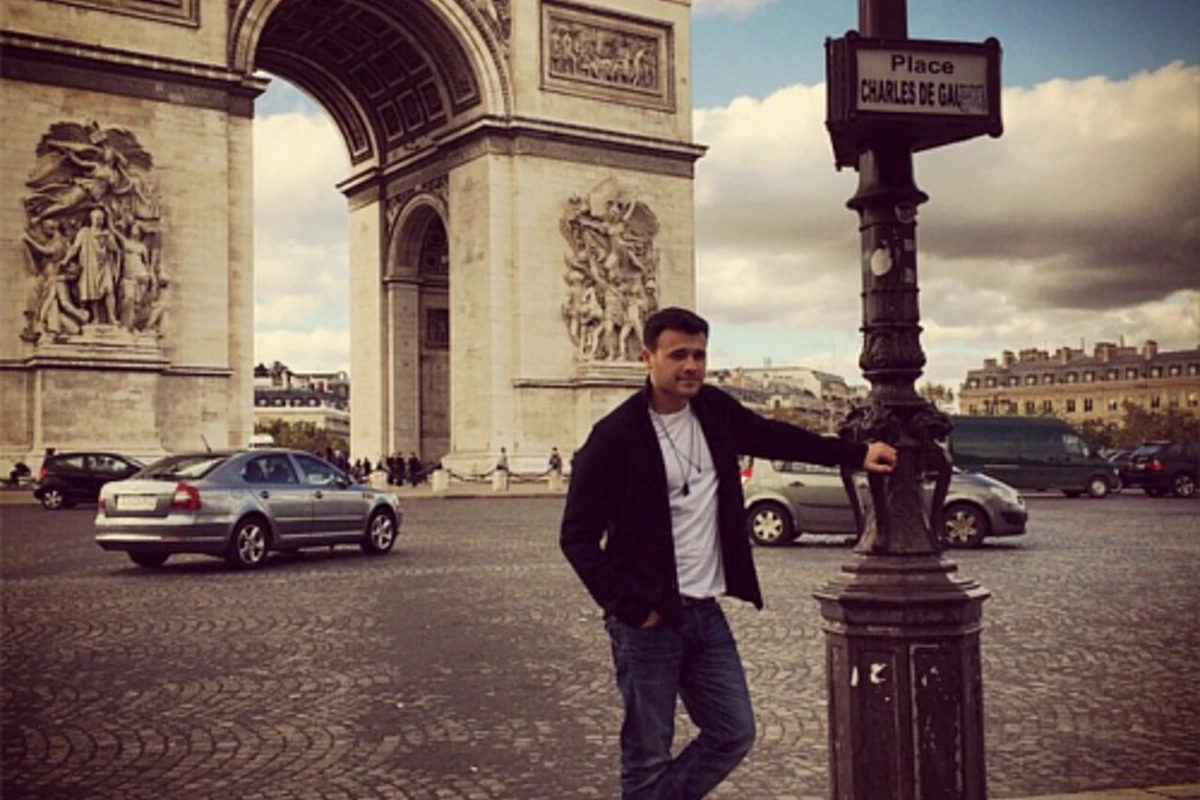 В рамках европейского промотура Emin отправился во Францию и Испанию