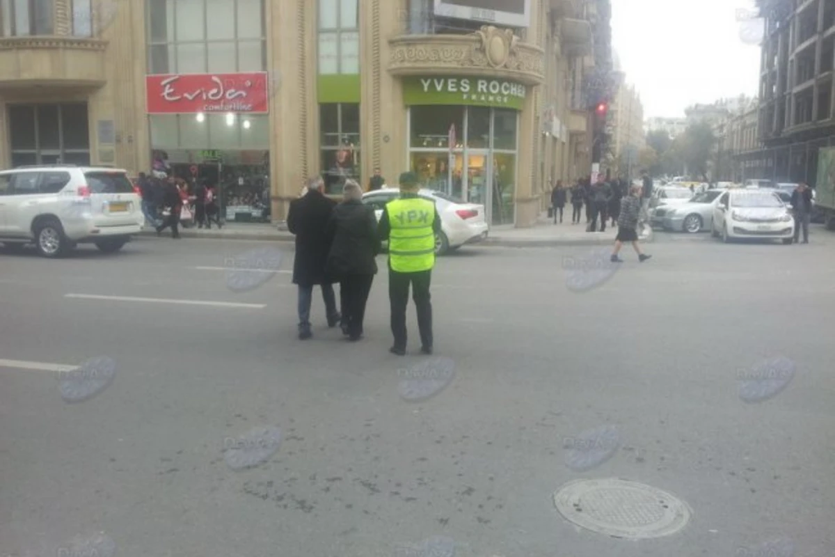 Добрый полицейский в Баку