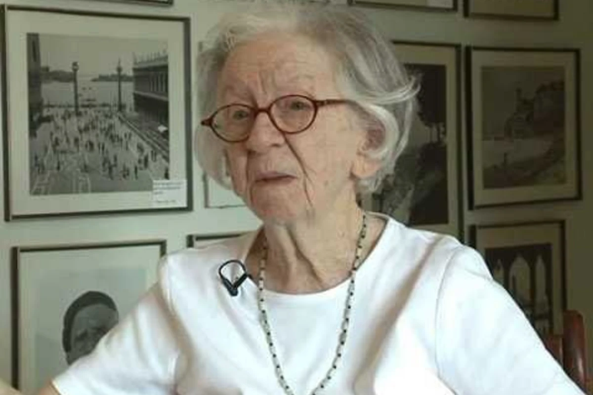 97-летняя бабушка пополнила ряды Зеленых беретов (видео)