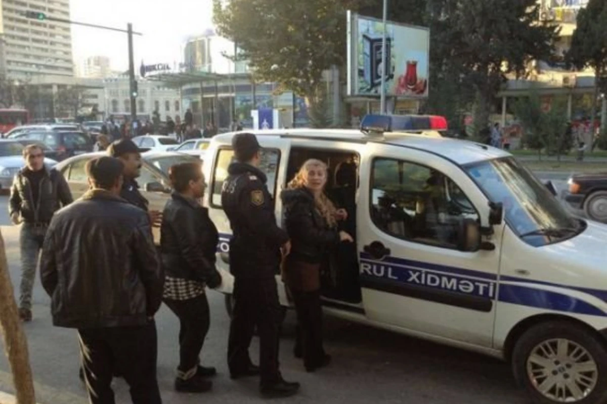 В центре Баку задержаны женщины, подозреваемые в проституции