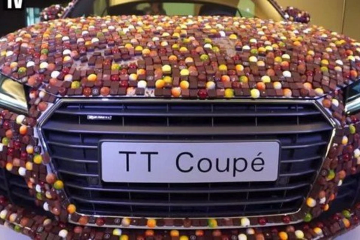 В Бельгии сделали шоколадный Audi TT (видео)