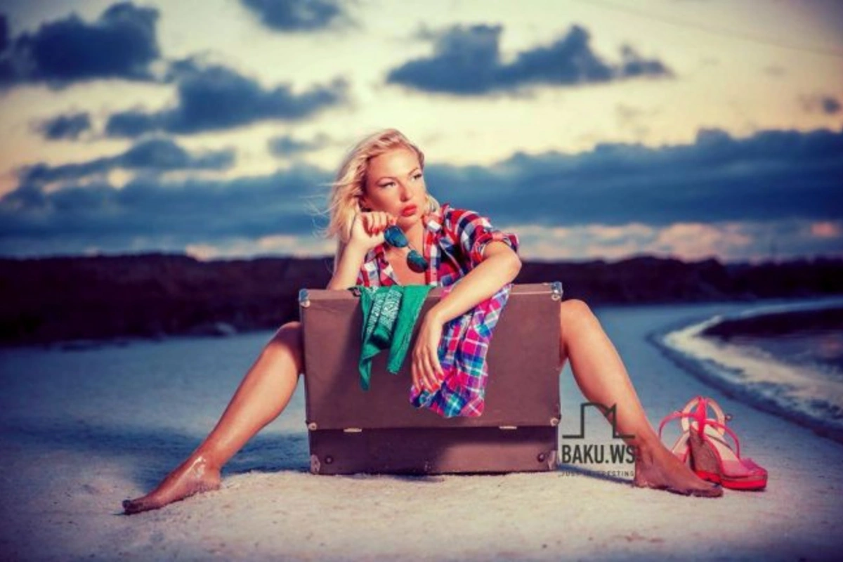Чемоданное настроение: новая фотосессия «Miss Photo Model Azerbaijan-2014»