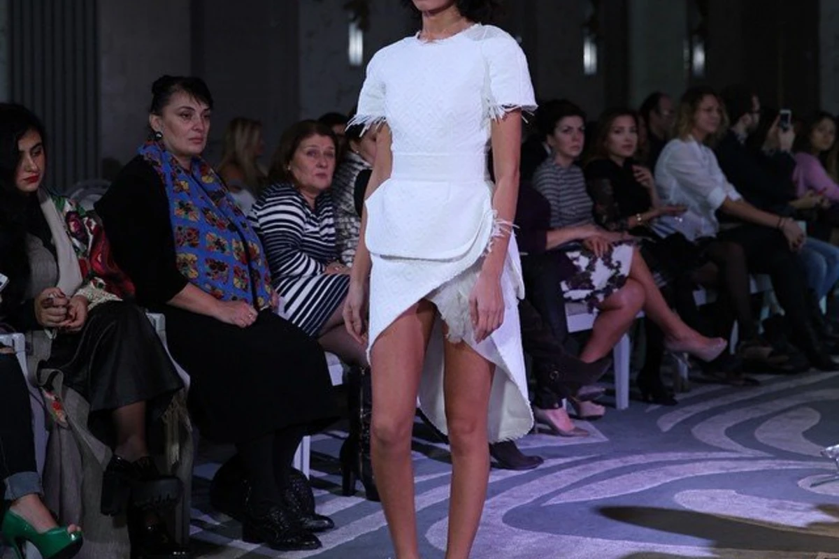 «Miss Azerbaijan-2014» Джавидан Гурбанова приняла участие в «Baku Fashion Week»