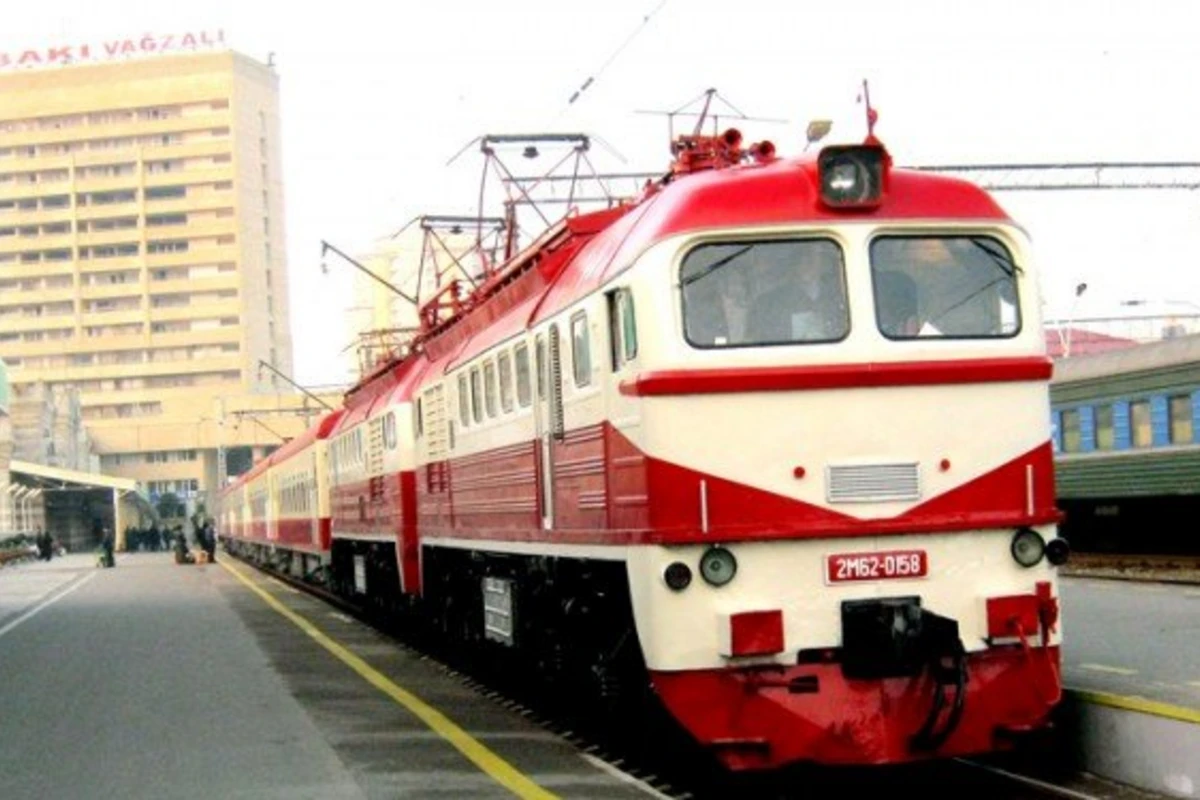 Будет приостановлено движение поездов Москва-Баку