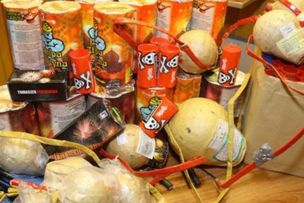 В Баку из продажи изъята крупная партия взрывных игрушек