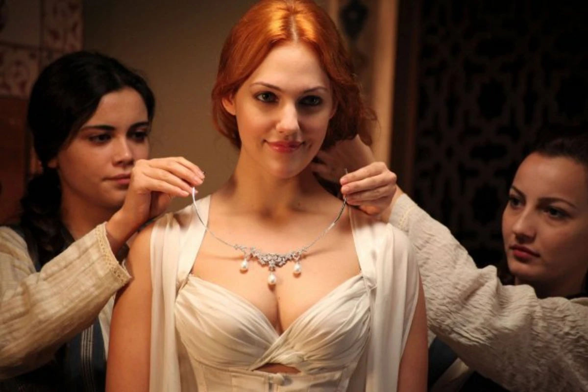 Мерьем Узерли закрутила роман с коллегой по Великолепному веку