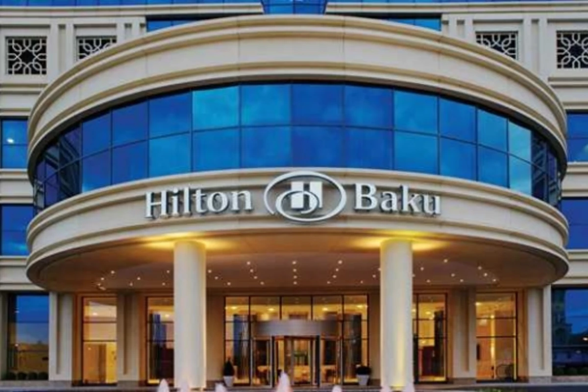 В апартаментах Hilton Baku продается квартира за 1,8 млн. манатов