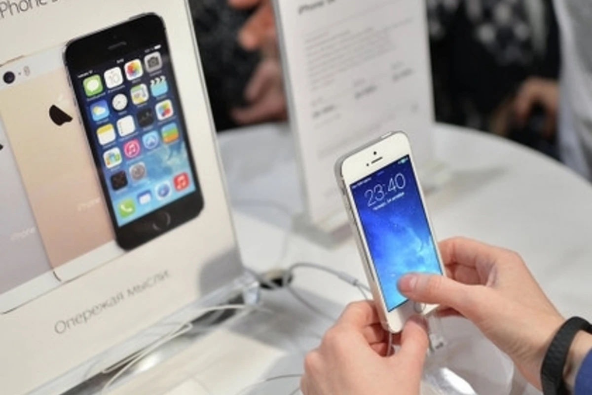 Сноуден: В iPhone есть программа для слежки