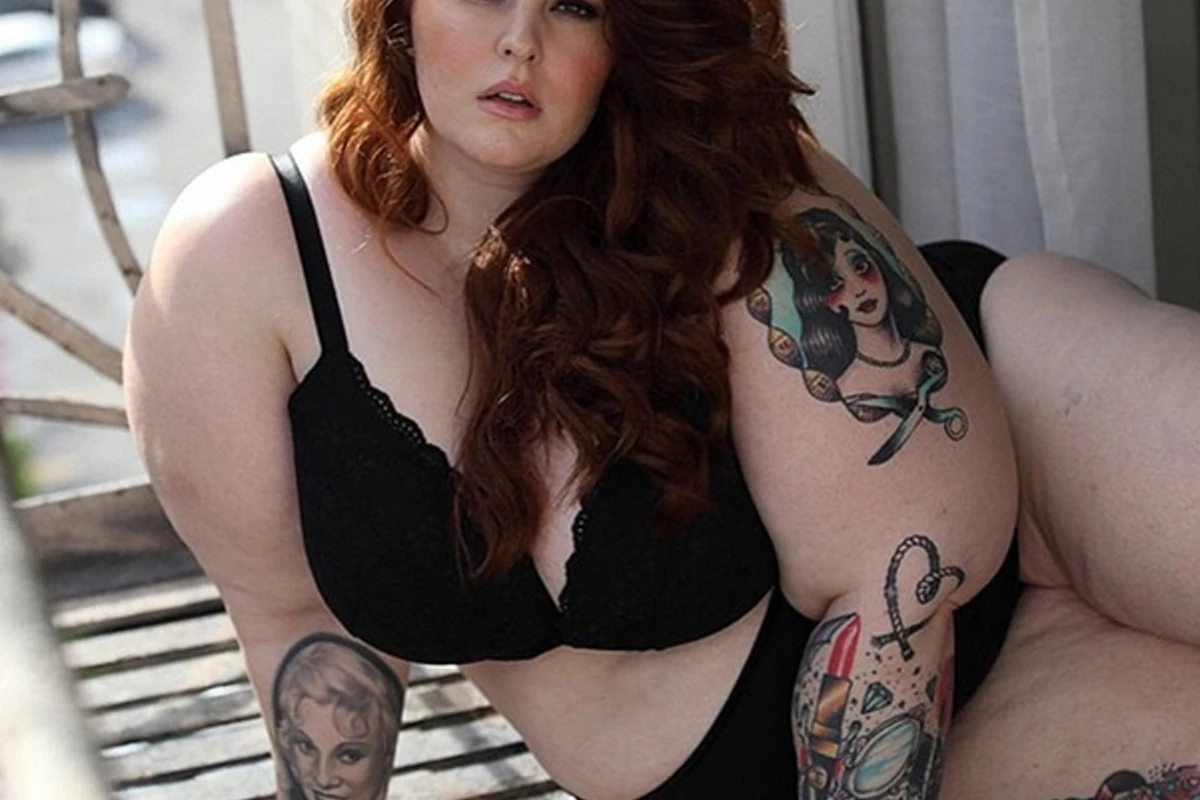 Самая крупная модель plus size Тесс Холлидей подписала контракт с агентством