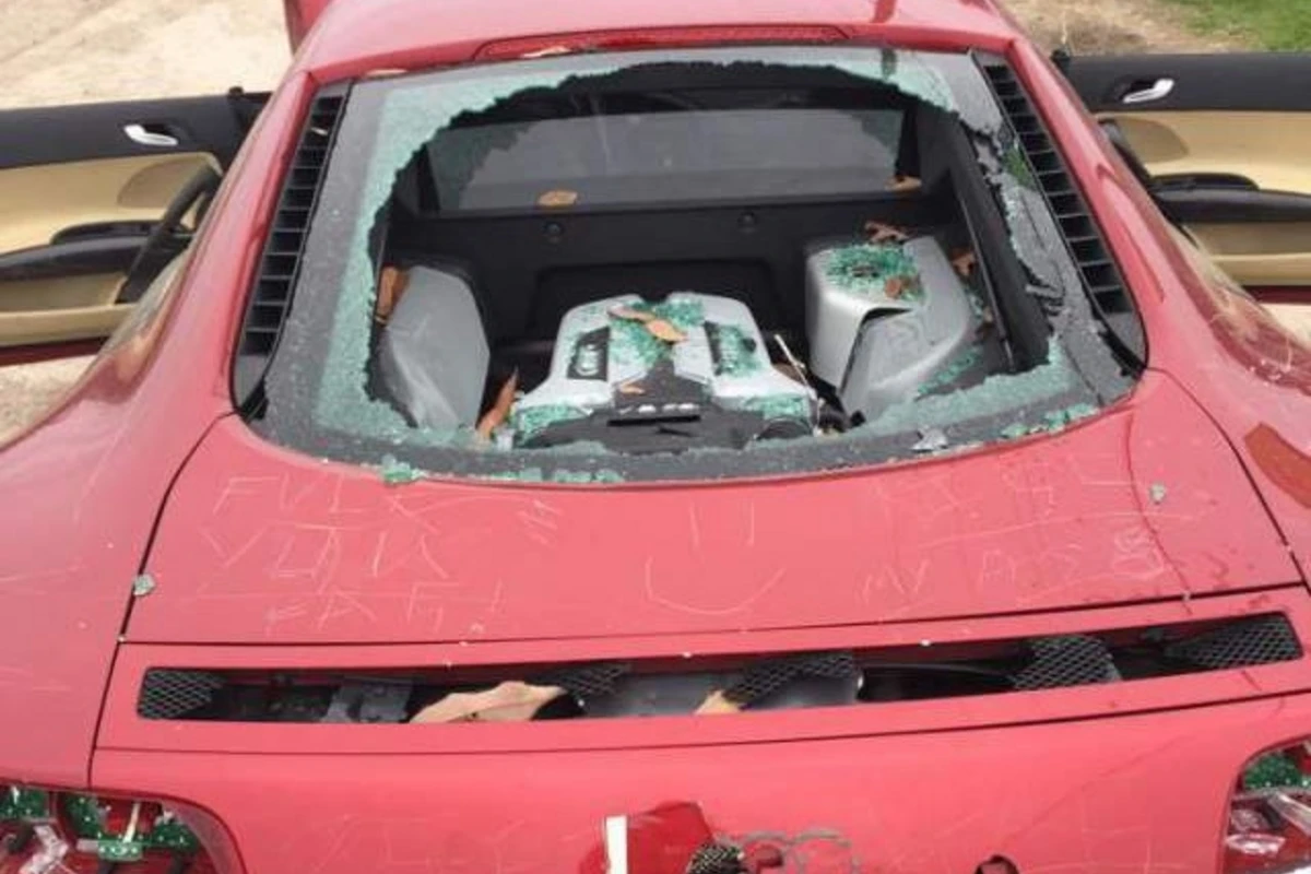 Жена изуродовала новенький Audi R8 собственного мужа