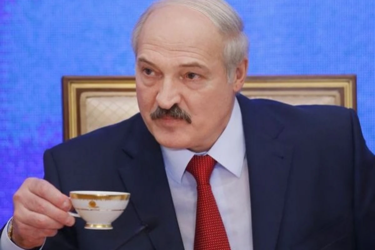 Лукашенко разносил кофе на переговорах по Украине