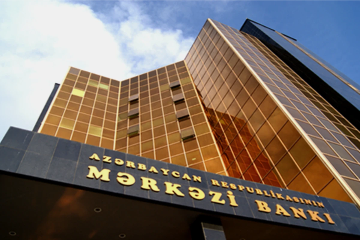 Mərkəzi Bank kredit borcu dollar ilə olanlara müraciət etdi
