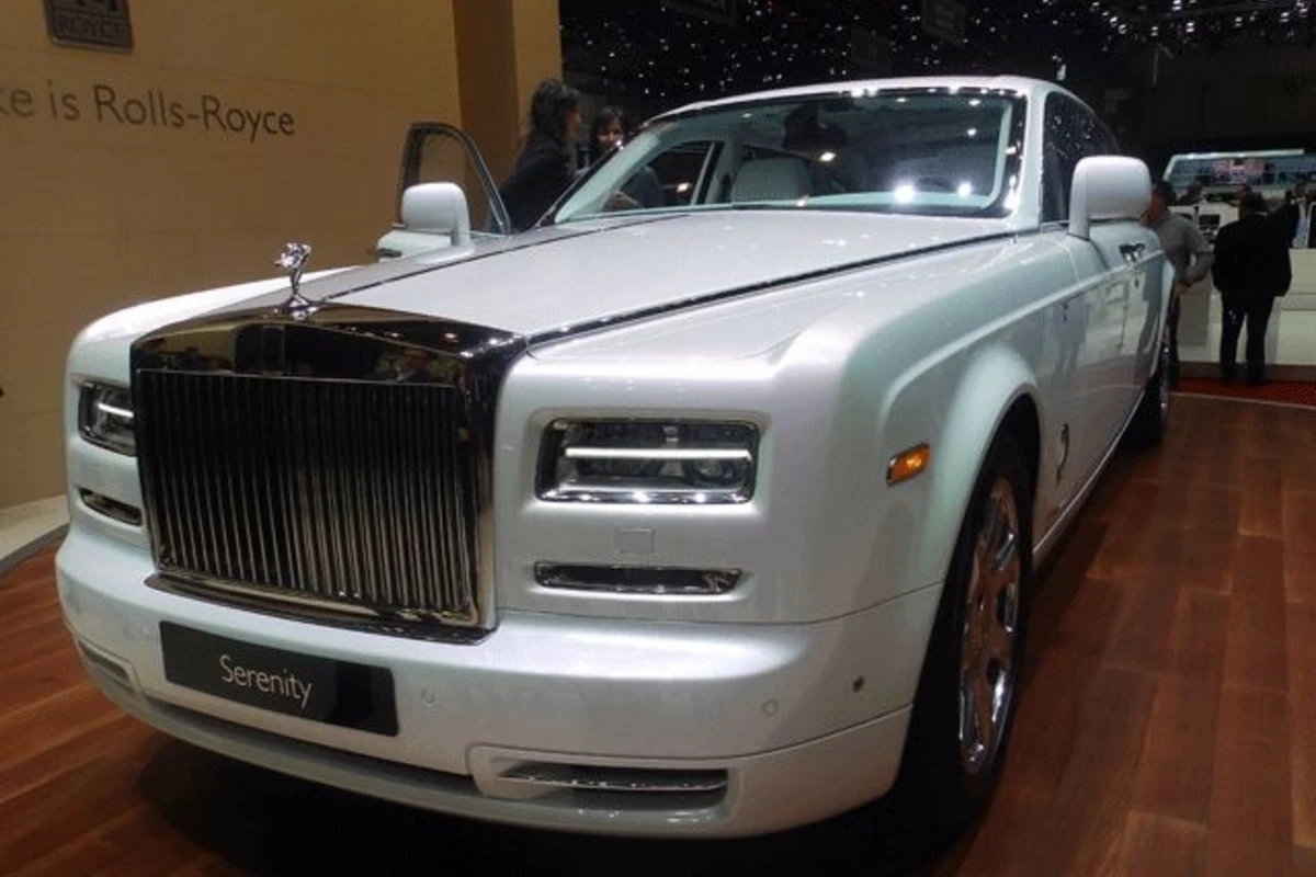 Женева 2015: Китайское веяние Rolls-Royce Phantom Serenity (видео)