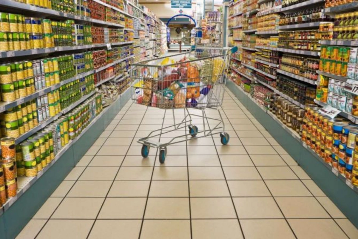 В Азербайджане цены на основные продукты остаются неизменными