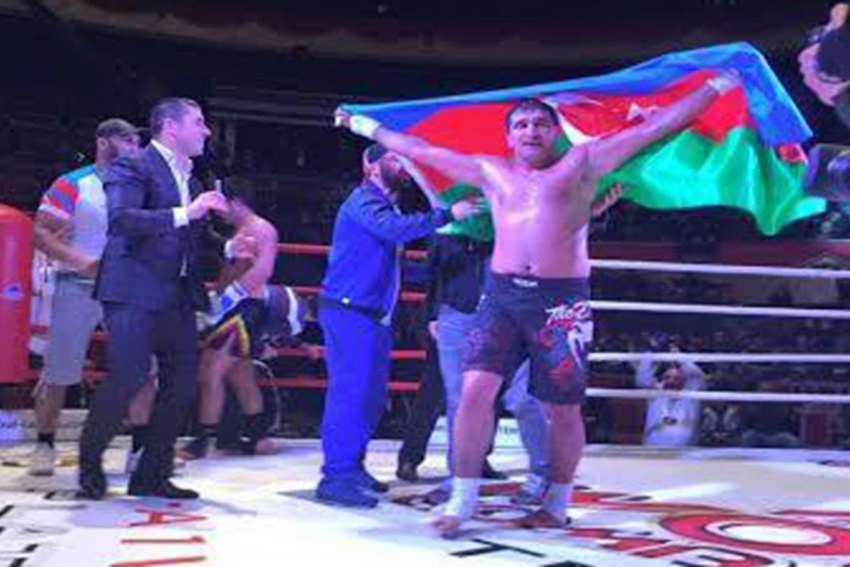 Азербайджанский спортсмен отправил в нокаут армянина