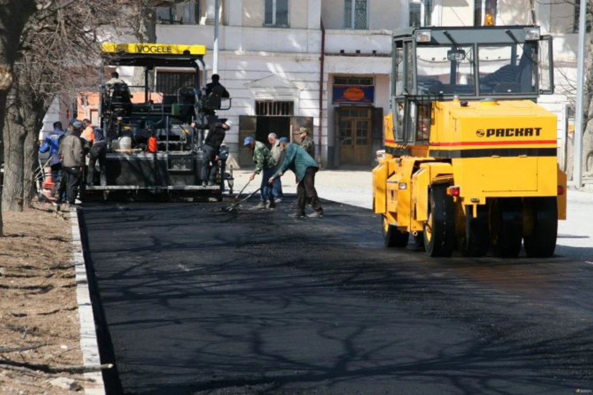 В Баку завершаются ремонтные работы сразу на нескольких улицах