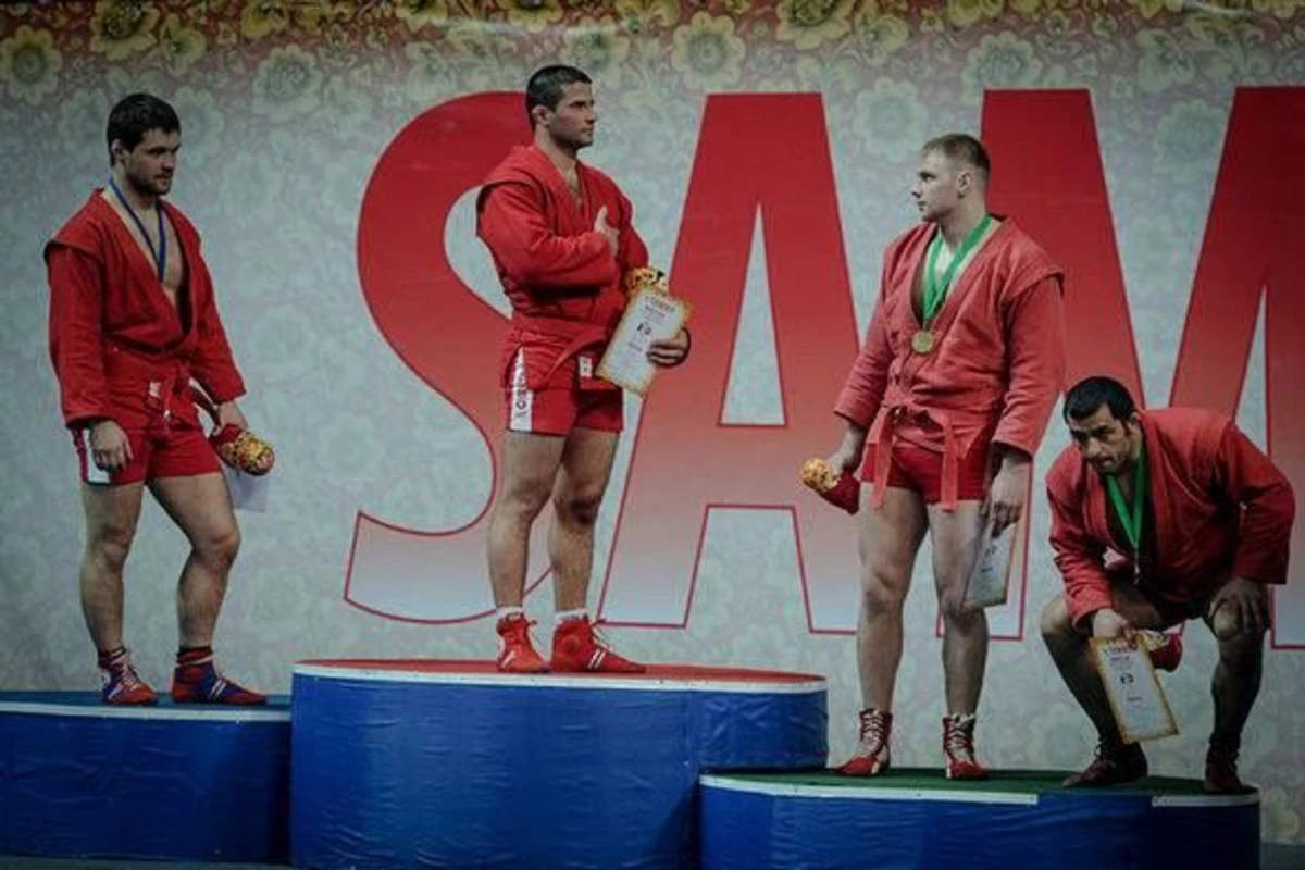 Азербайджанский самбист оскорбил гимн Армении (видео)