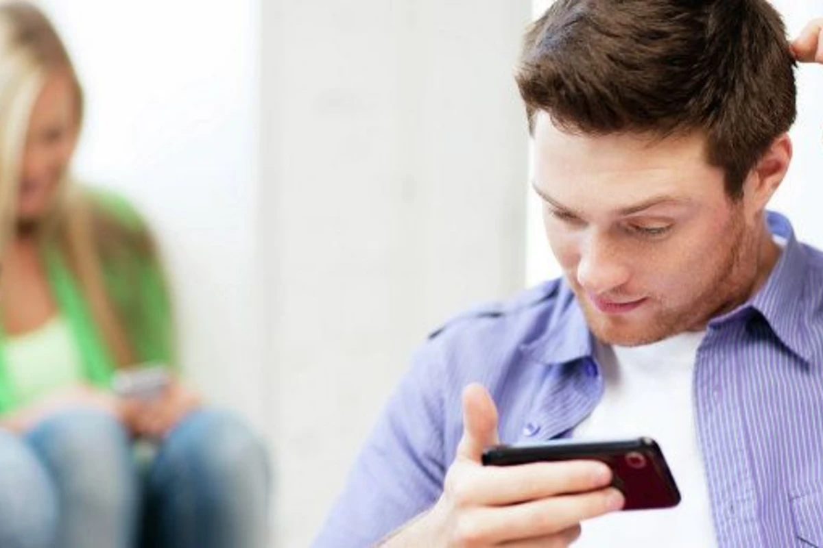 В Азербайджане начали борьбу с SMS-спамом