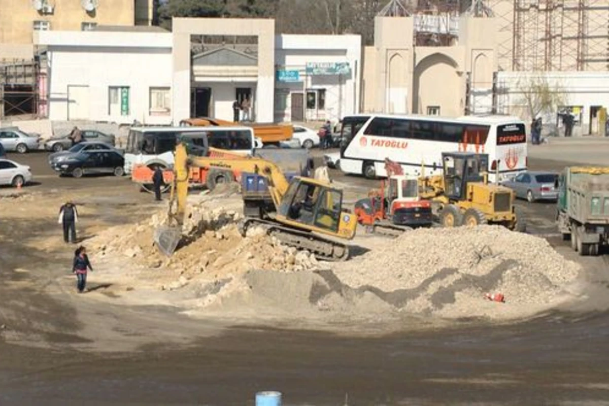 В Баку на кругу Автовокзала пробки будут ликвидированы