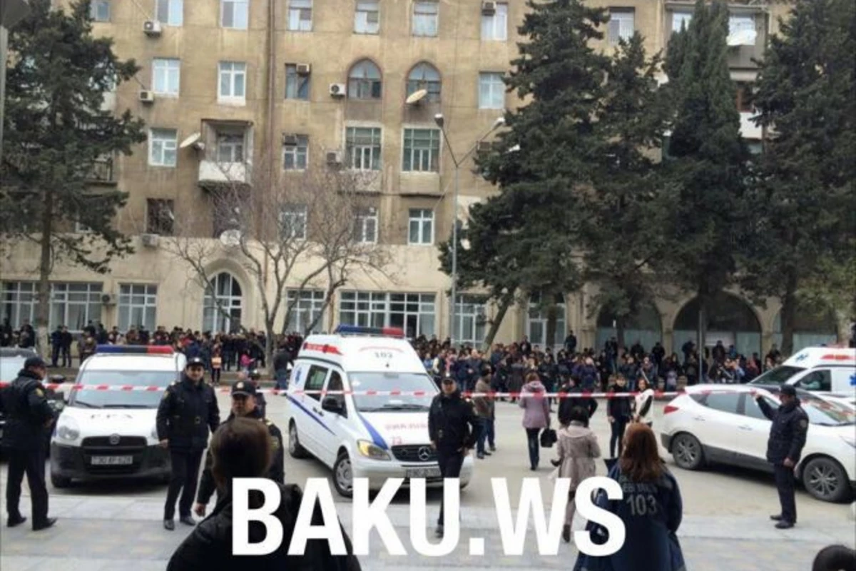 Очевидец происшествия в Метропарке: Люди падали без сознания, началась паника (видео)