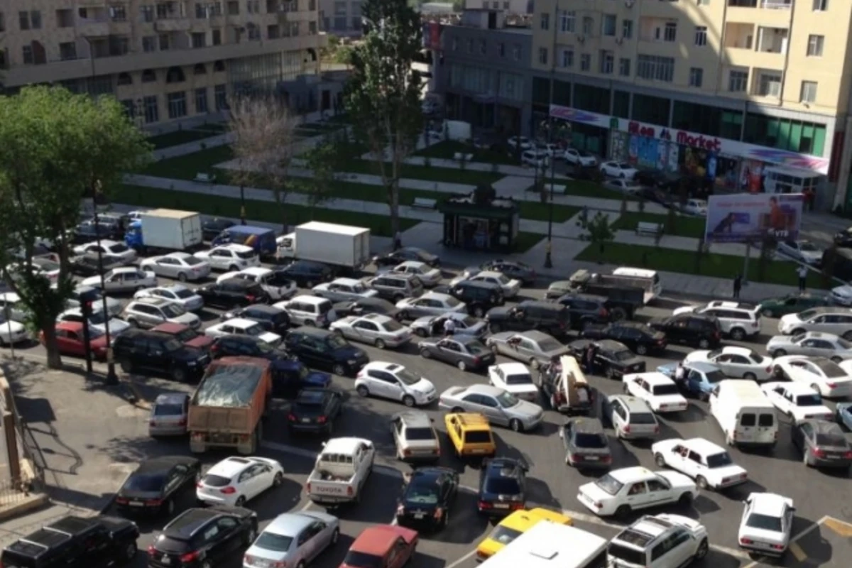 Ситуация на дорогах Баку осложнилась