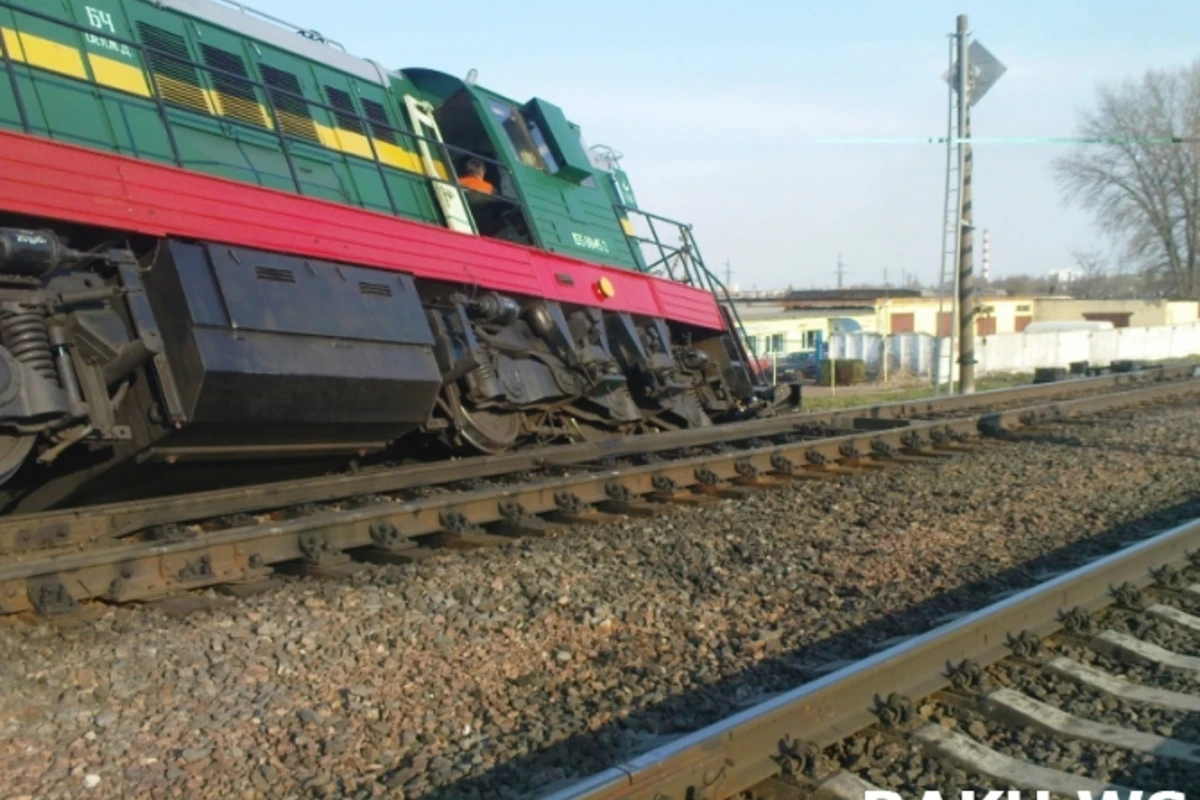 В Азербайджане поезд сошел с рельсов