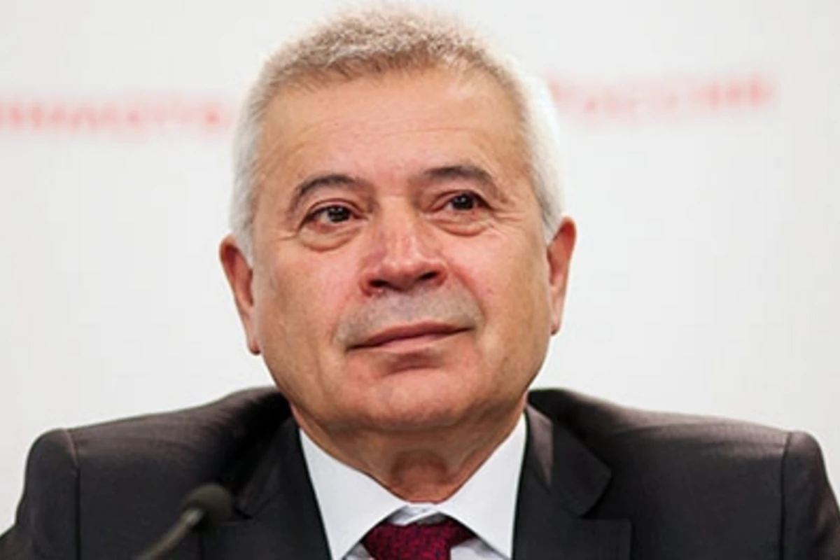 Forbes: Вагит Алекперов - владелец известного производителя скоростных океанских яхт