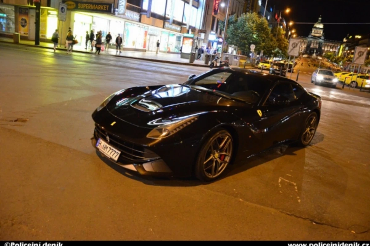 В Праге задержали пьяного 22-летнего азербайджанца за рулем Ferrari