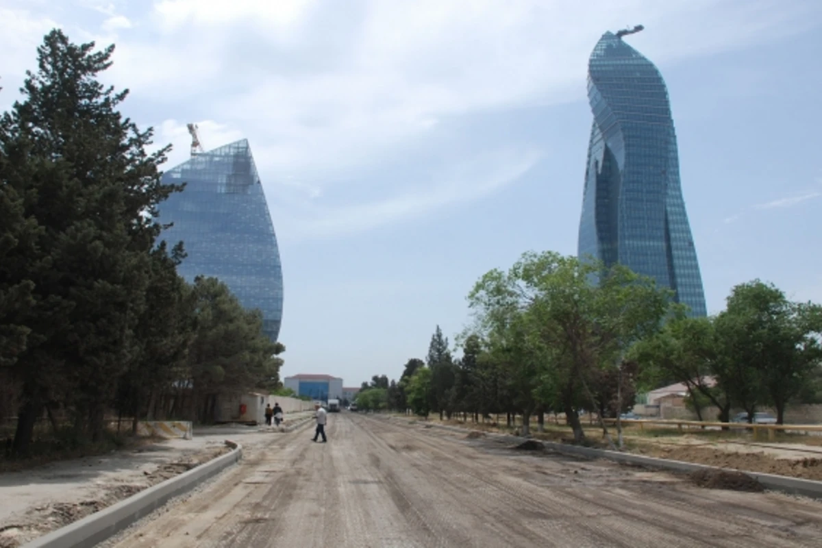Завершаются ремонтные работы на одной из бакинских улиц