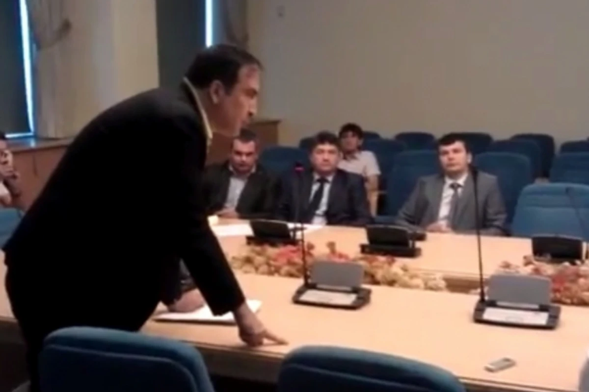 Скандал: Саакашвили обозвали трепачом (видео)