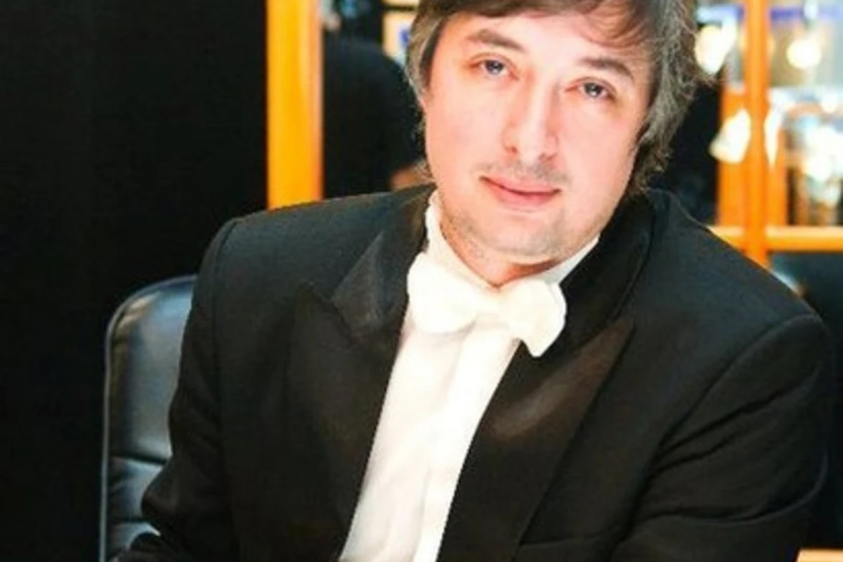 Ровшан Аскеров и Максим Поташев поругались в Facebook (видео) Ровшан Аскеров и Максим Поташев поругались в Facebook (видео)