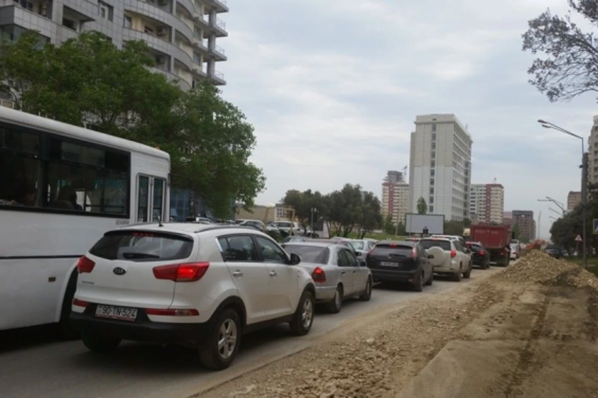 ОАО Азерйолсервис по-своему видит беспробочное будущее в Баку
