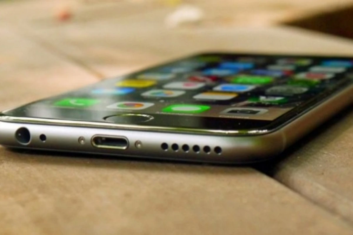 iPhone 6S станет толще