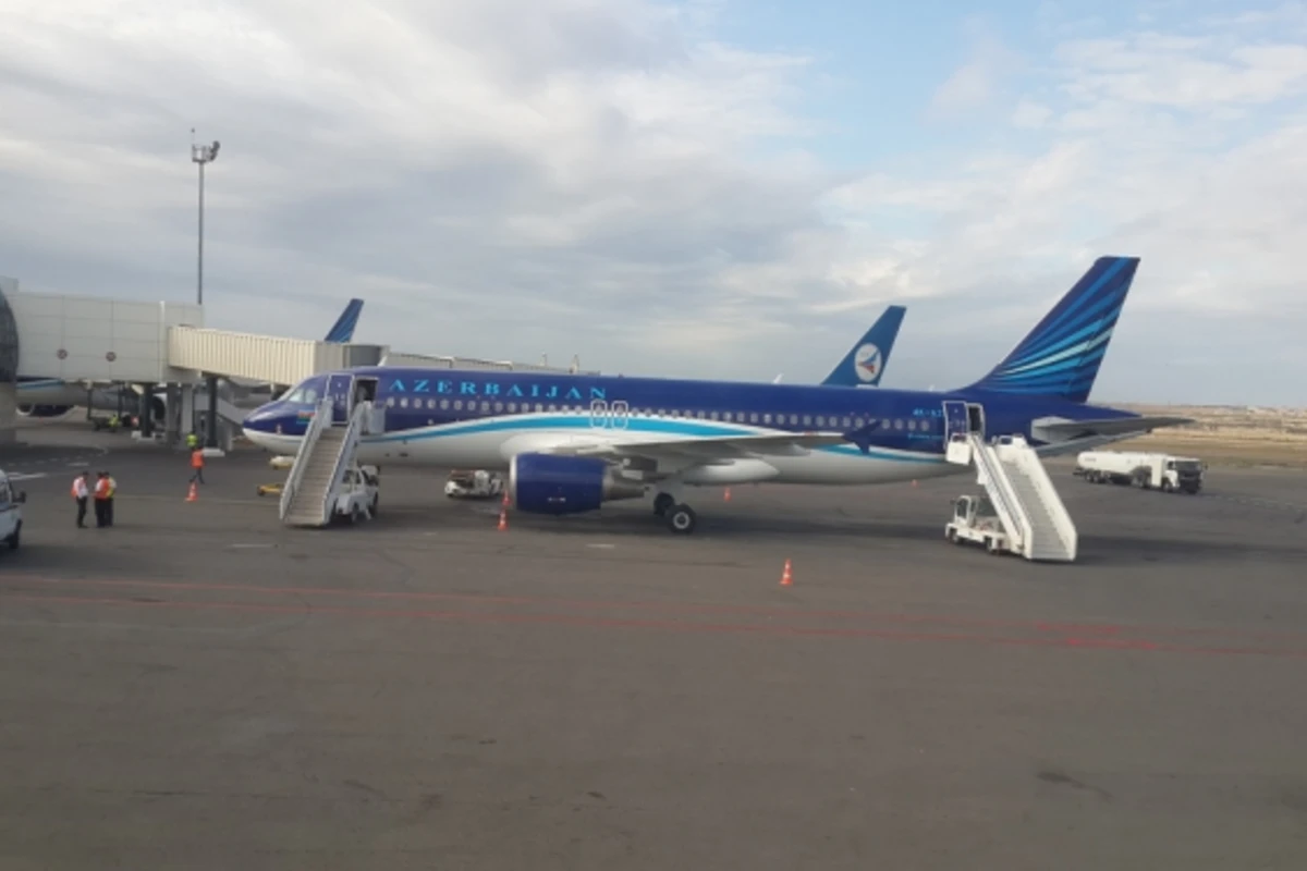 Компания AZAL внесла ясность в вопрос о запрете ноутбуков на нахчыванских рейсах