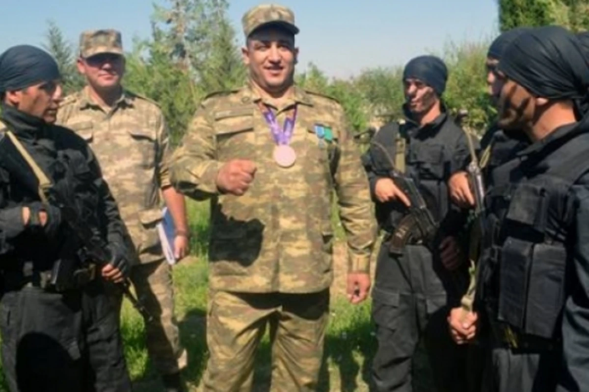 Дзюдоист Ильхам Закиев посетил солдат на линии фронта