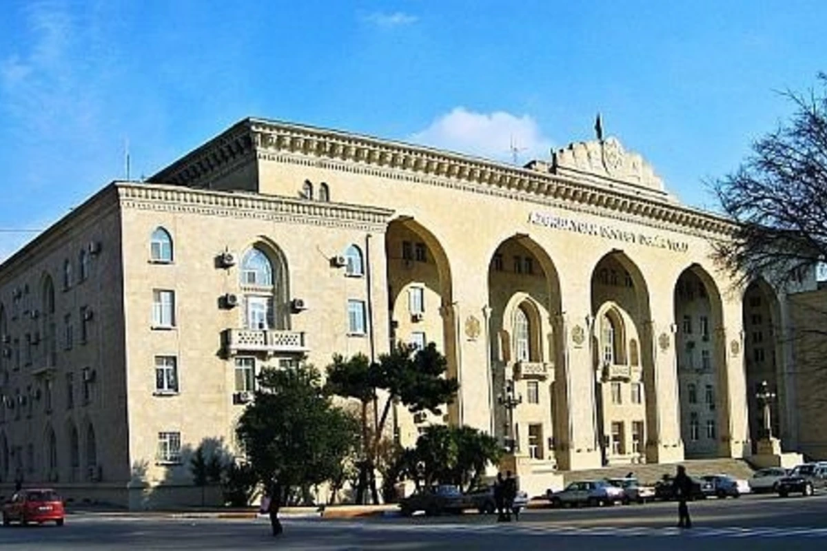 Жители незаконных построек вдоль железной дороги Баку-Сумгайыт переселены