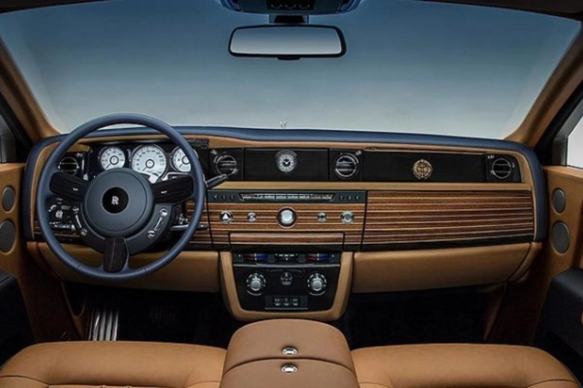 Автомобиль-яхта Rolls-Royce Phantom Nautica